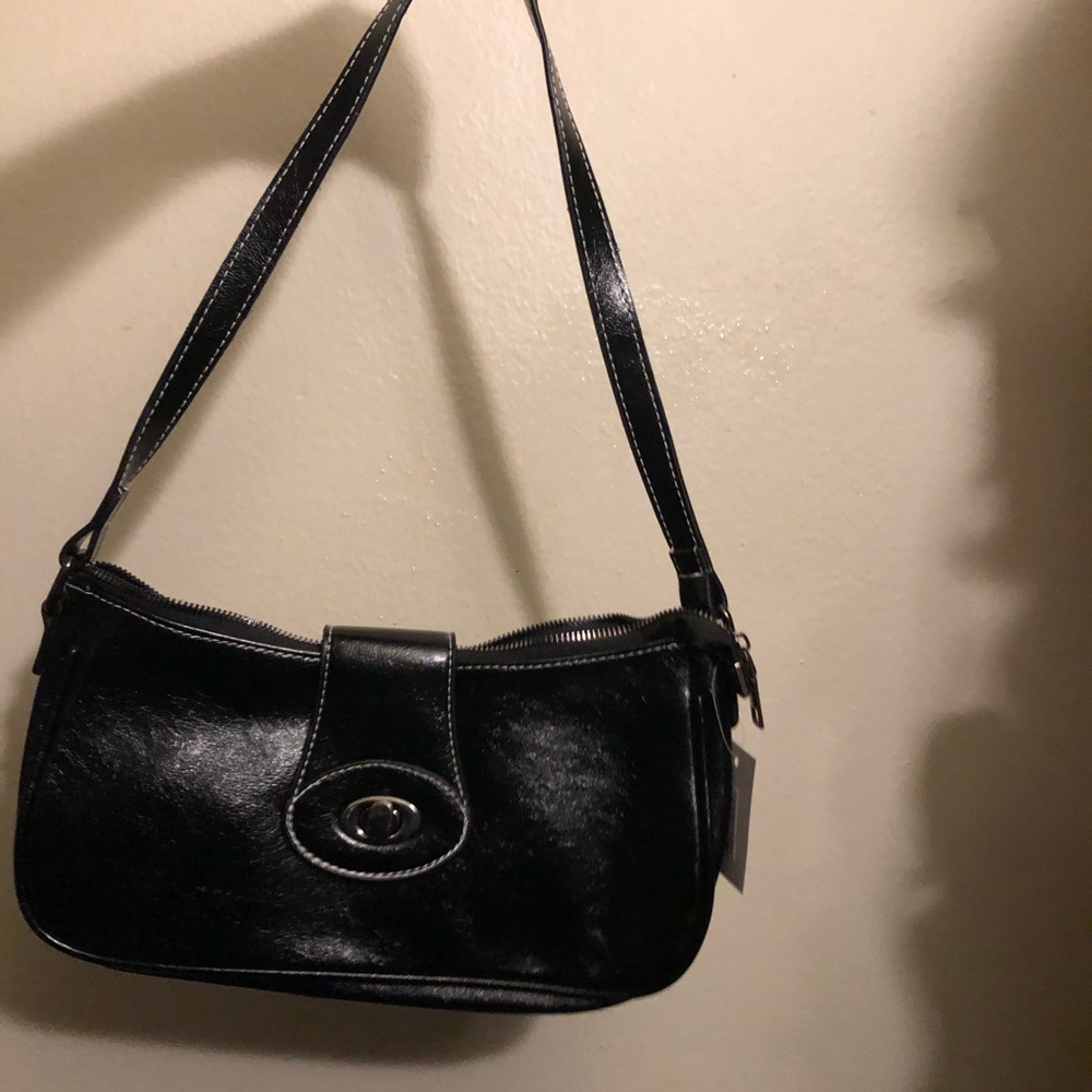 Black Handbag| Vintage Style - Picture 8 of 10